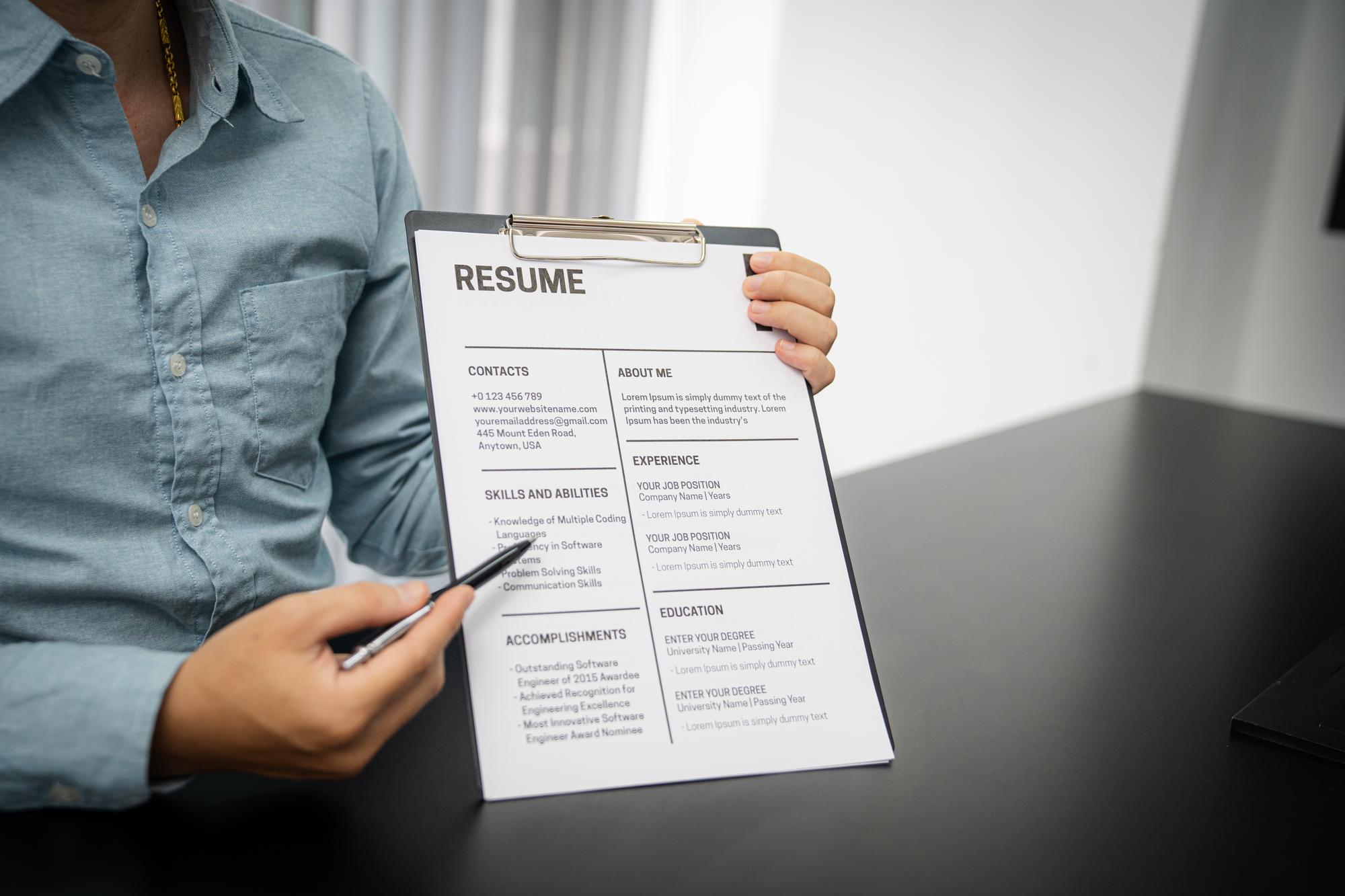 How to Craft a Resume That Reflects Your Personal Brand